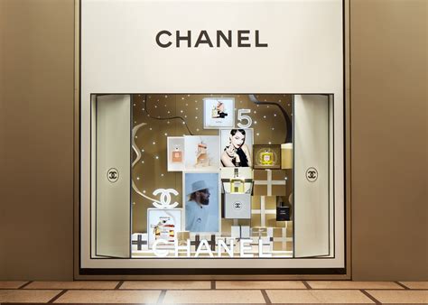 box chanel rinascwnte milano|CHANEL .